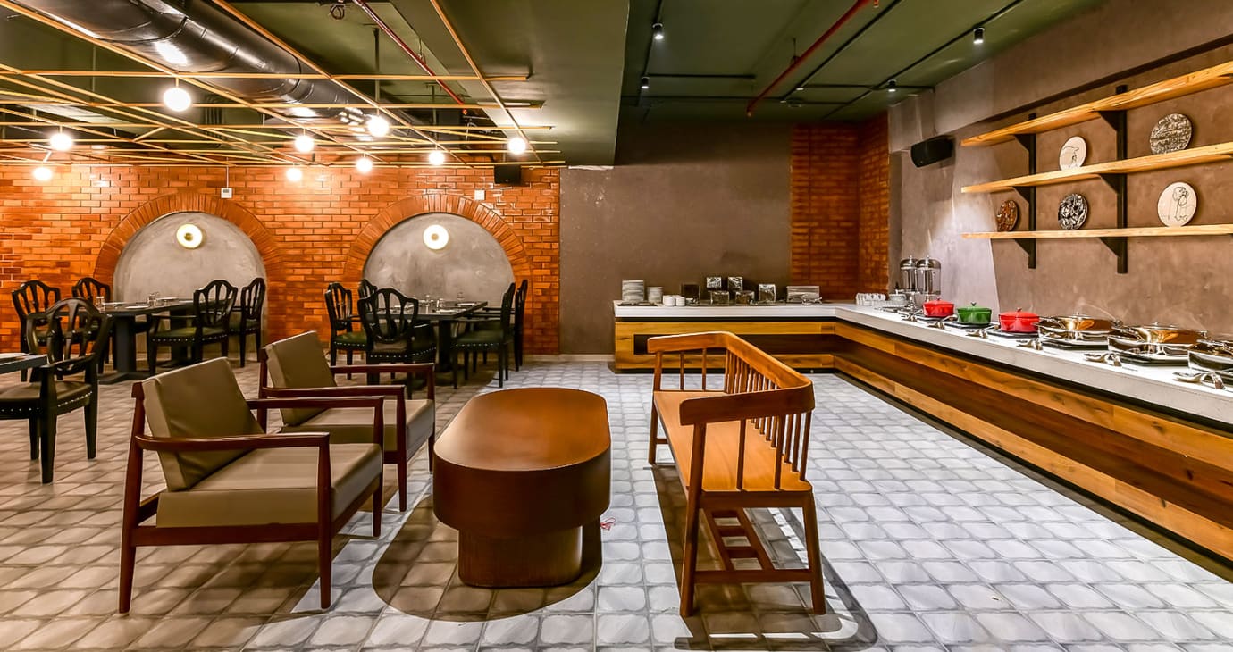 Regenta Inn, Downton, Raipur