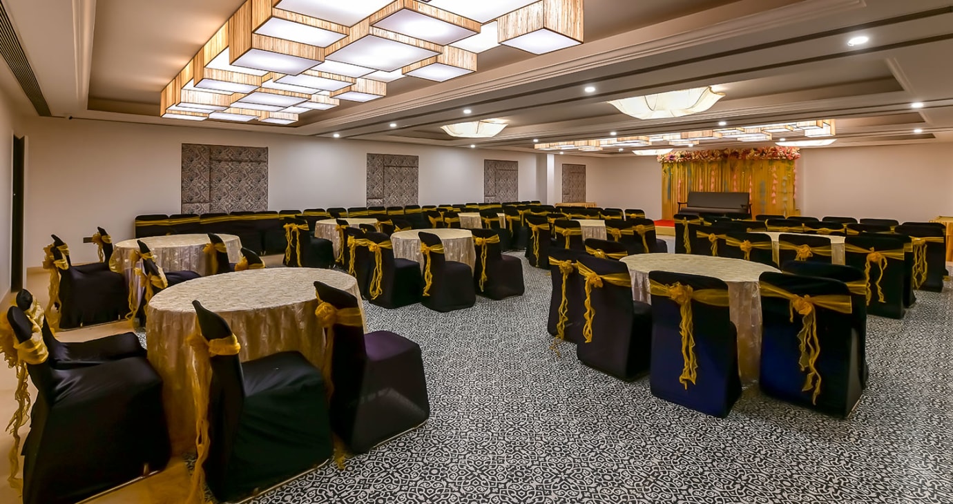 Regenta Inn, Downton, Raipur