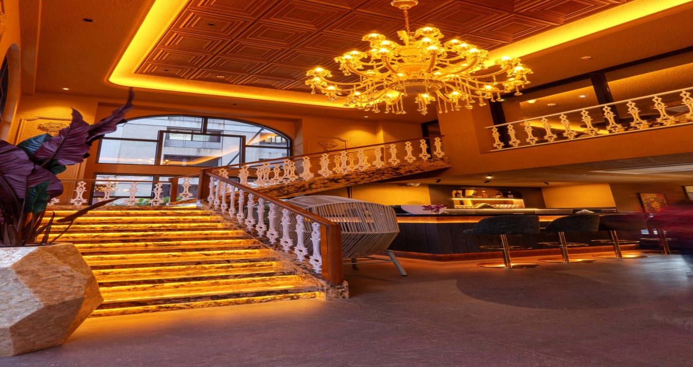 Regenta Magnus, Pune