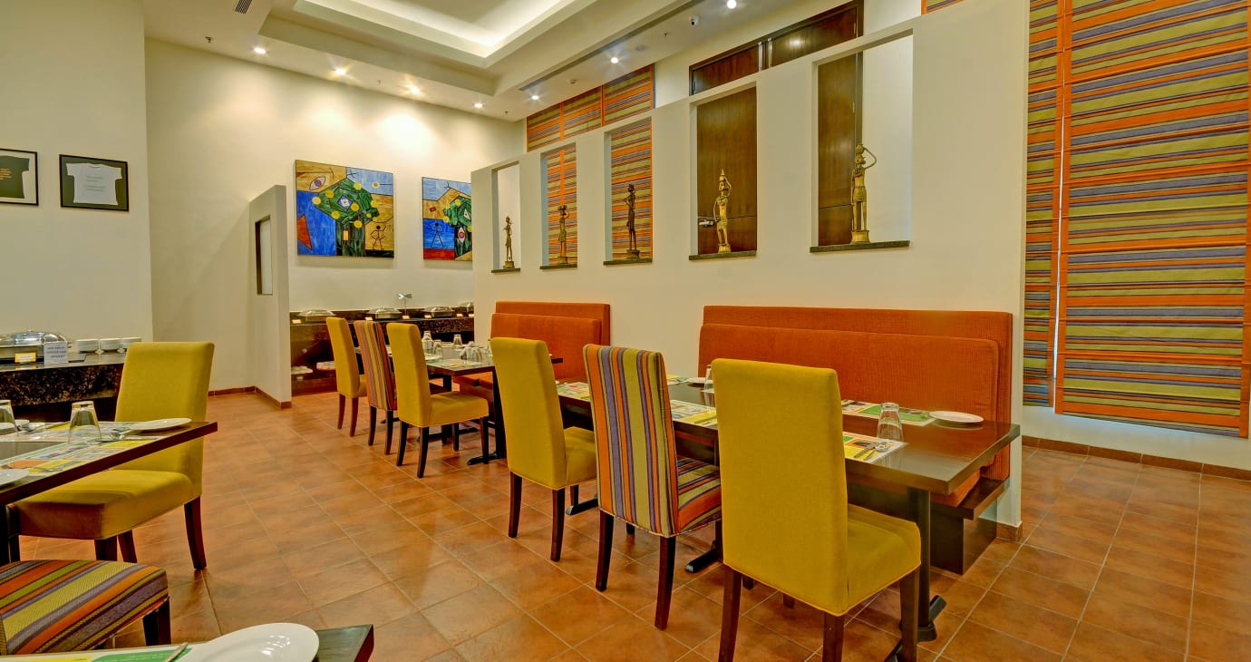 Regenta Central, Hestia, Dahej