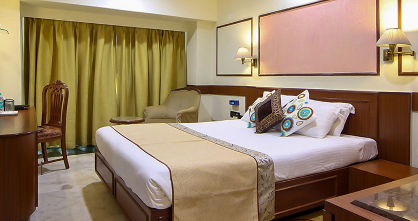 Regenta Place, The Emerald, Juhu, Mumbai