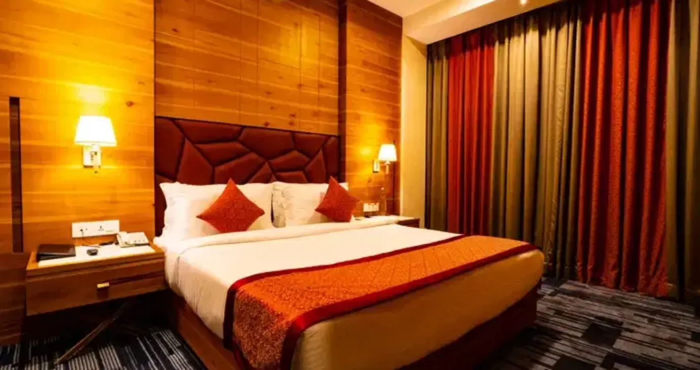 Deluxe Suite