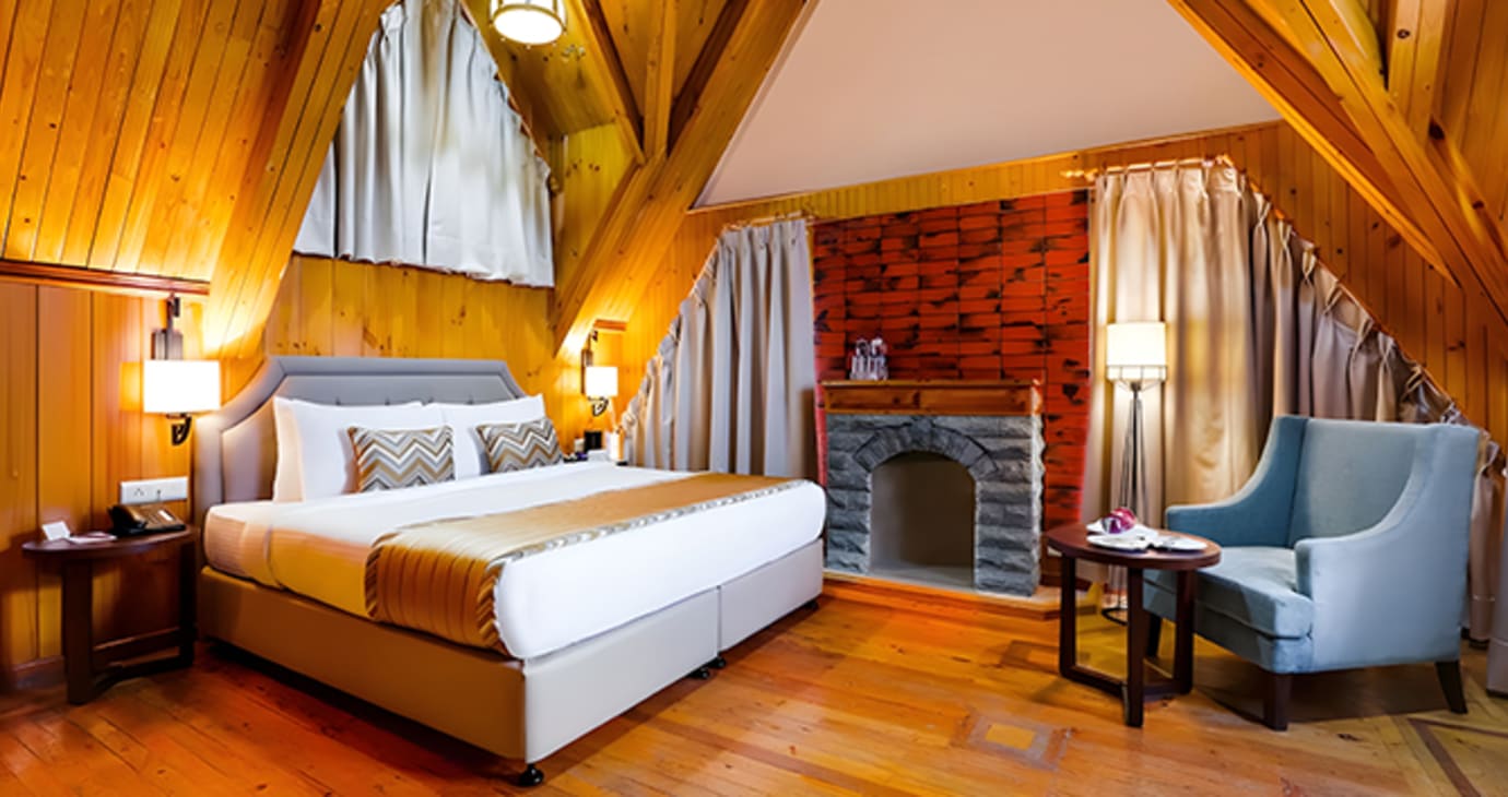 Executive Room with Valley View and Balcony