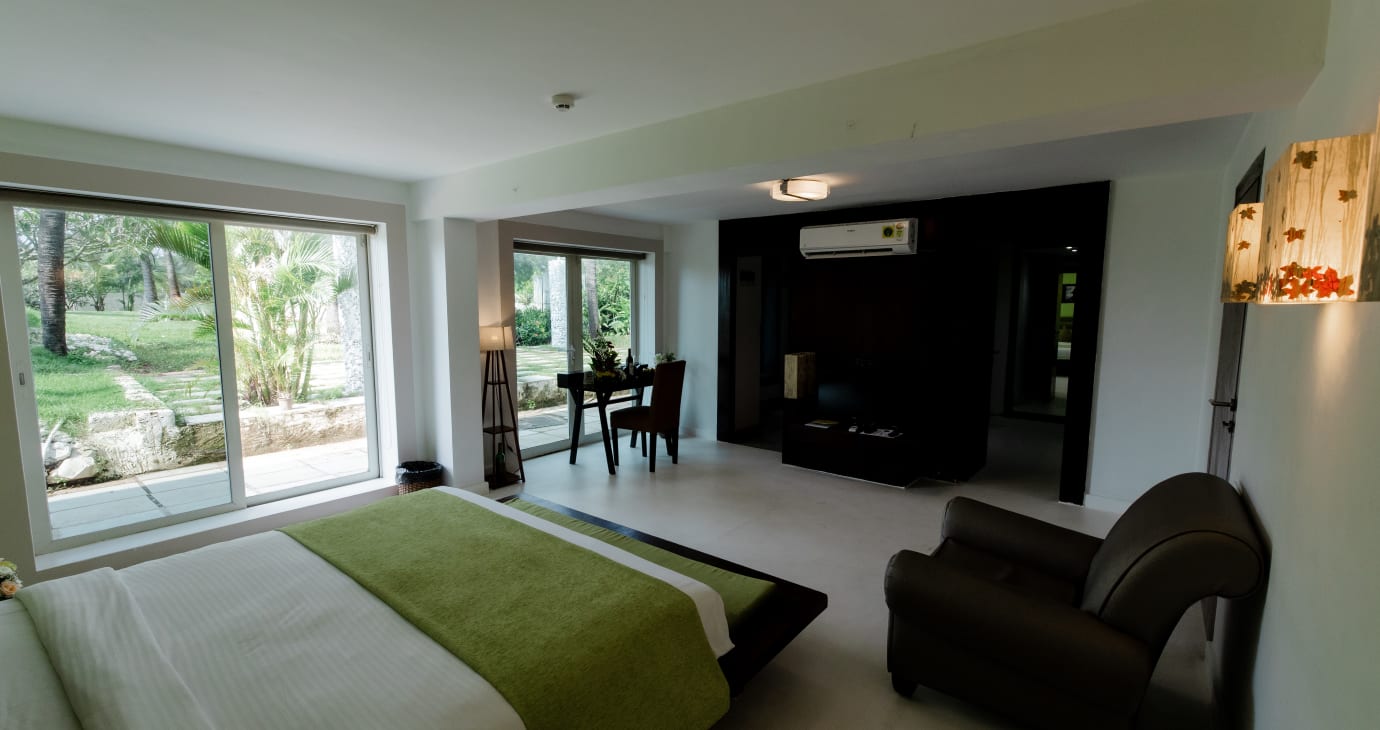 Luxury Garden View Suite with Sit Out