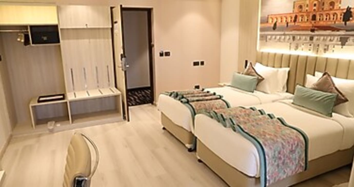 Club Twin Room With Balcony