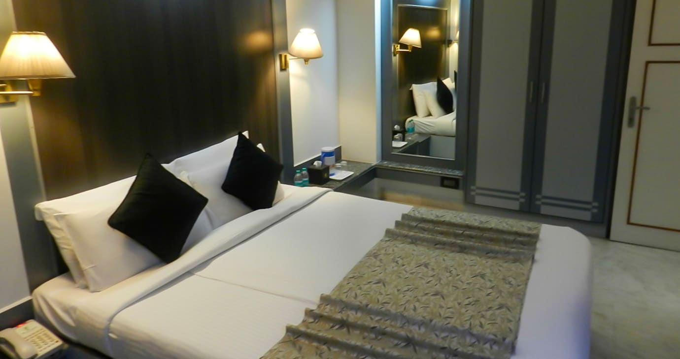 One Bedroom Apartment