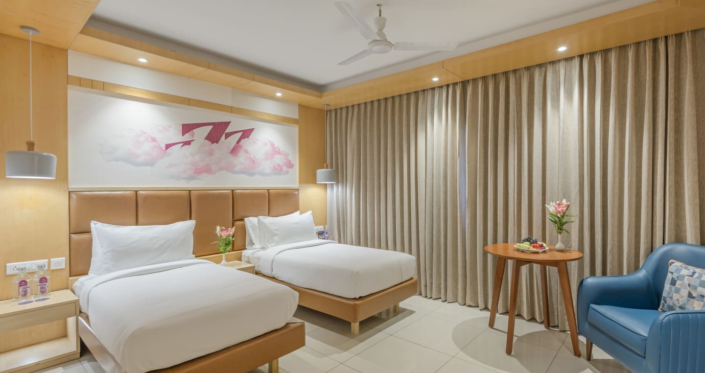 Executive Twin Bed Room