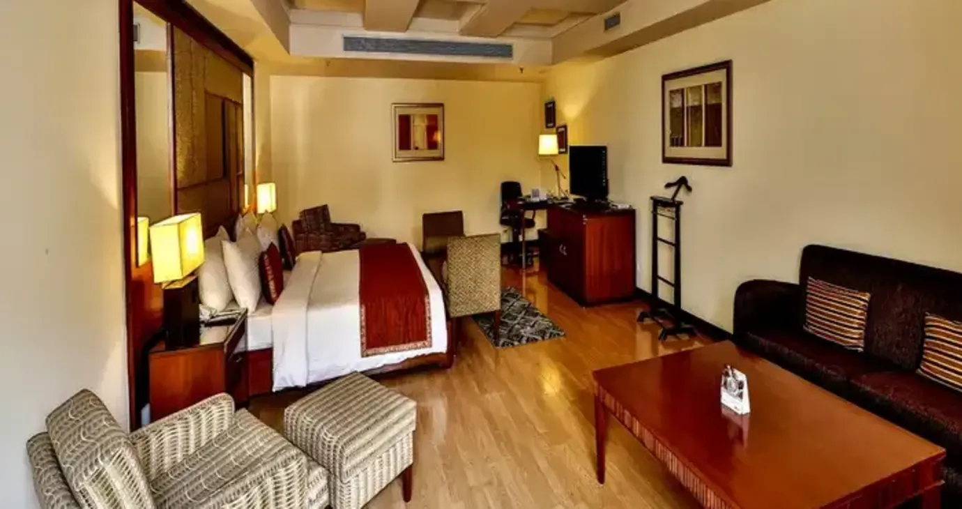 Deluxe Suite
