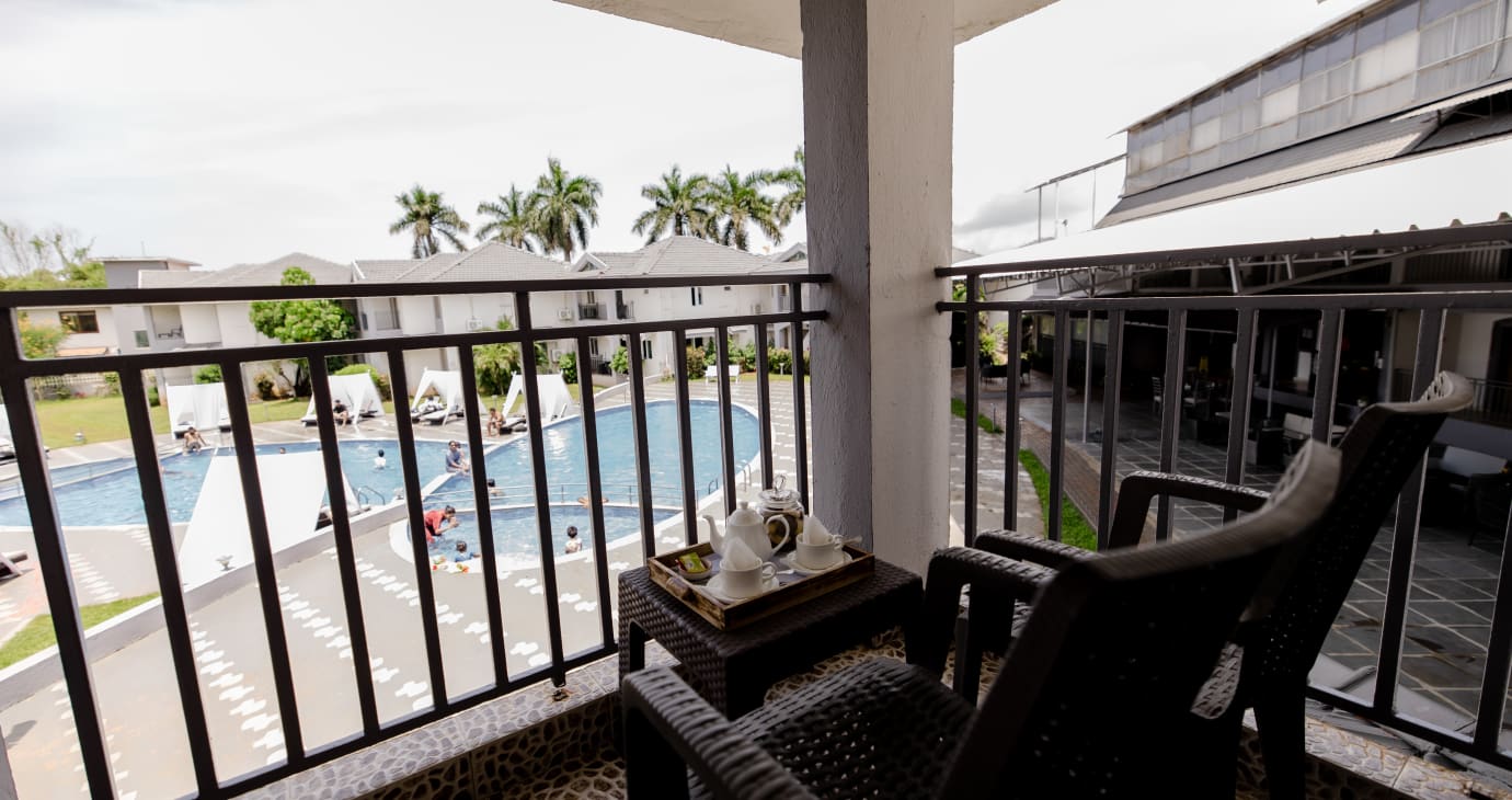Deluxe Pool View