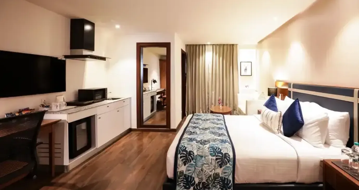 Executive Kitchenette room with Balcony