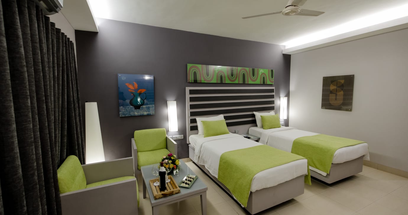 Luxury Garden View Suite