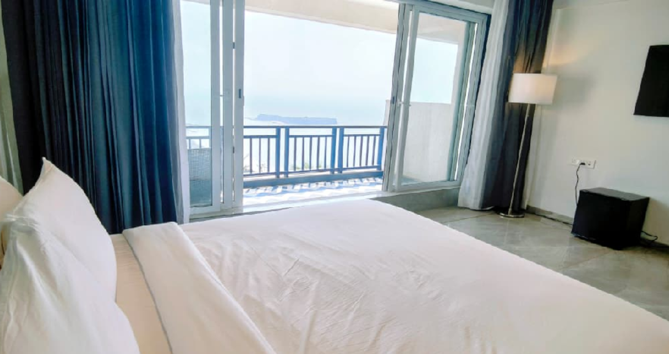 Sea View King Balcony Suite Room