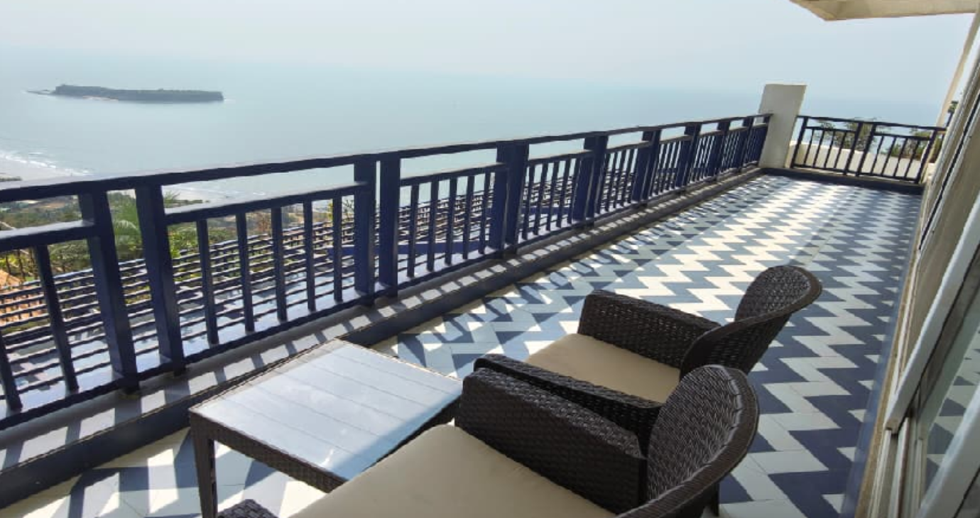 Sea View King family Balcony suite
