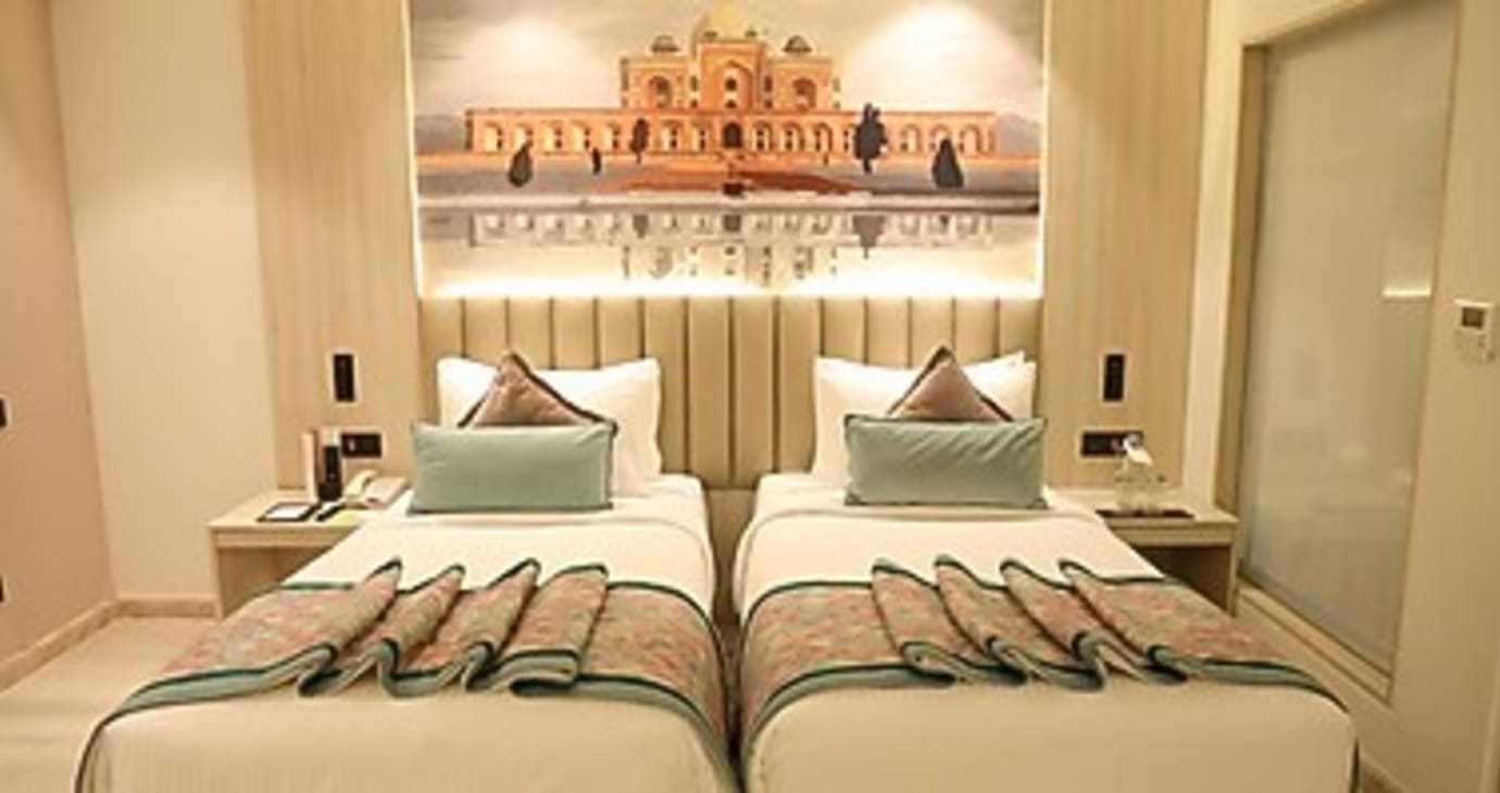 Club Twin Room With Balcony
