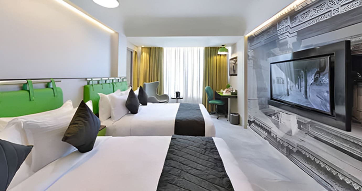 Premier Room