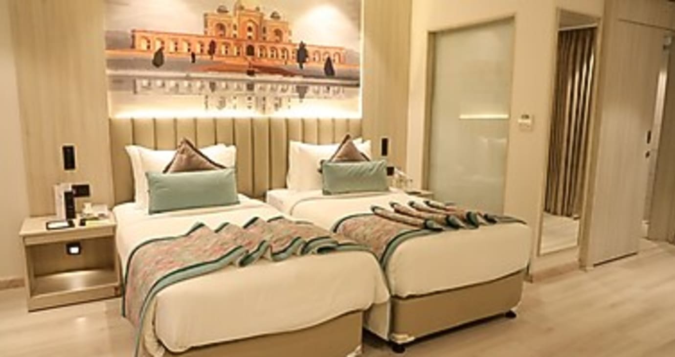 Club Twin Room With Balcony