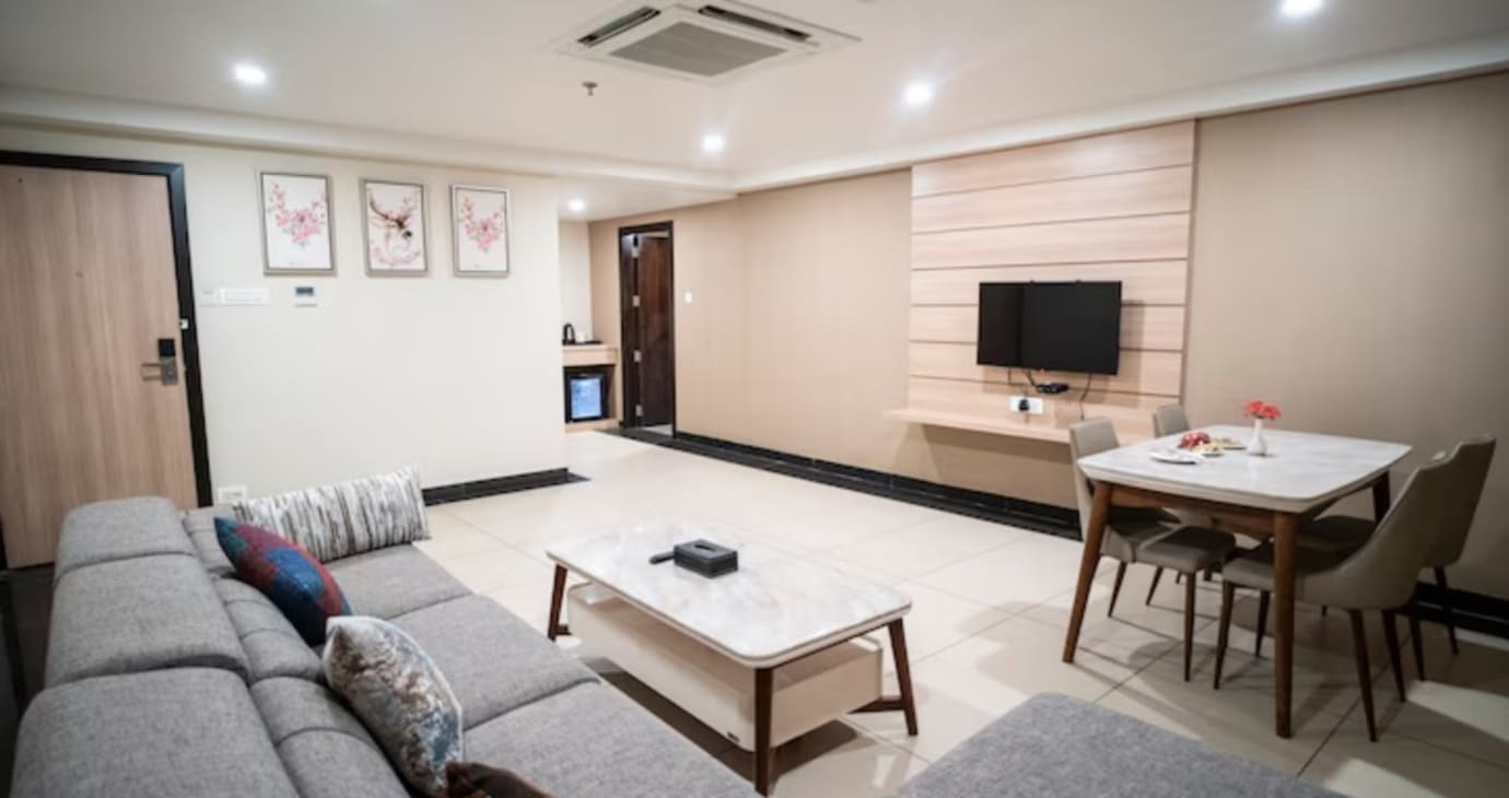 Deluxe Suite