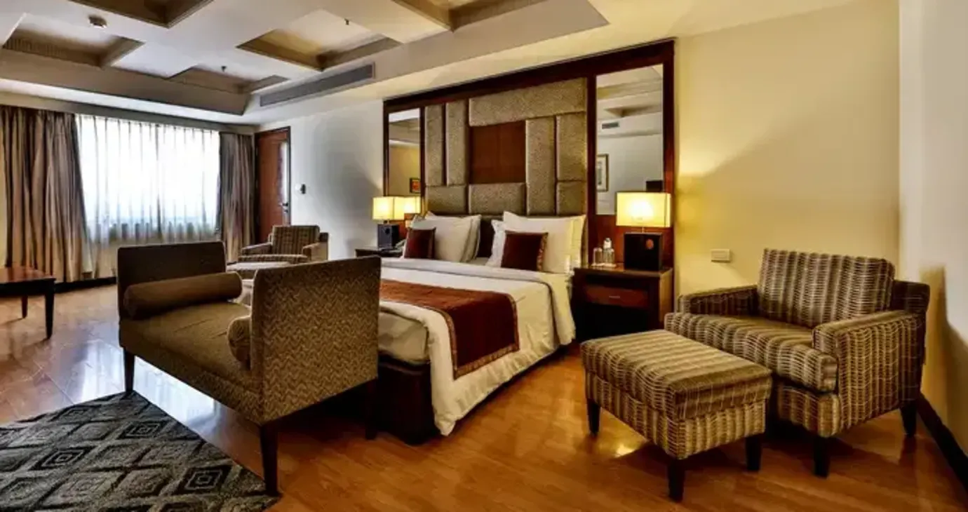 Deluxe Suite