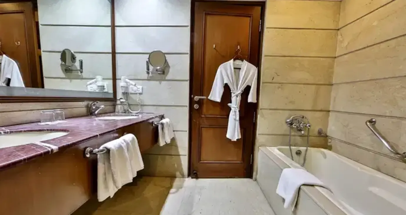 Luxury Suite