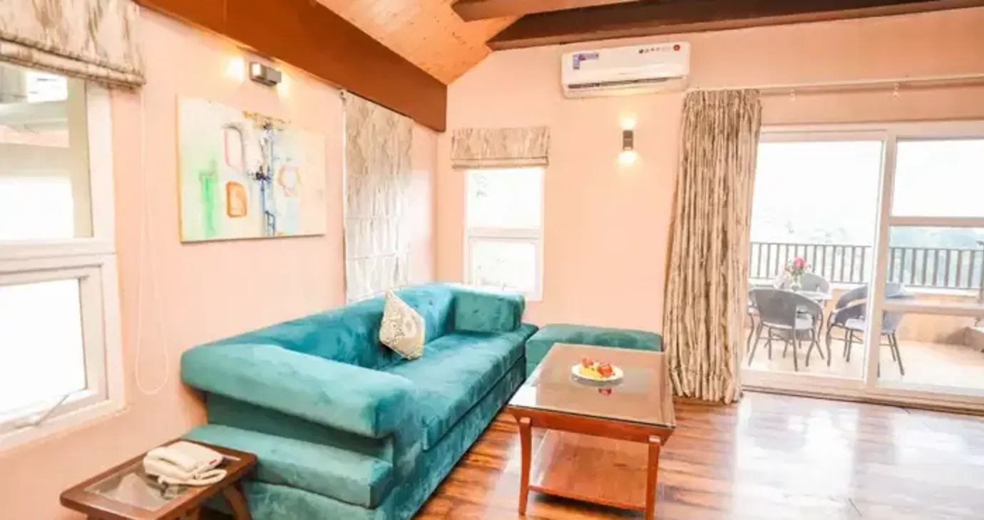 Deluxe Suite With Balcony