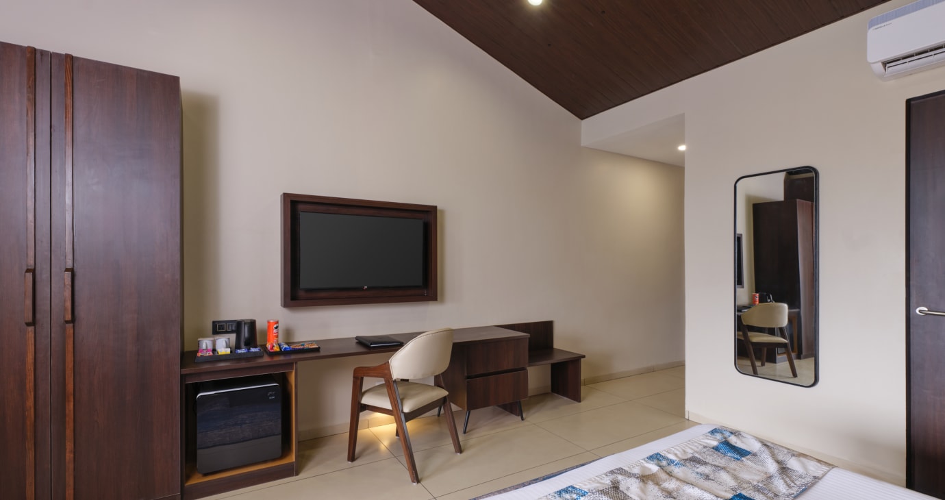Premium Cottage with Plunge Pool