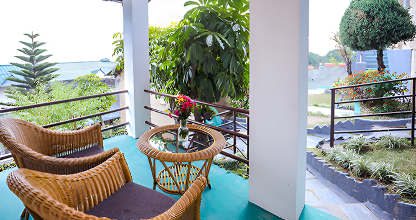 Private Cottage With Balcony