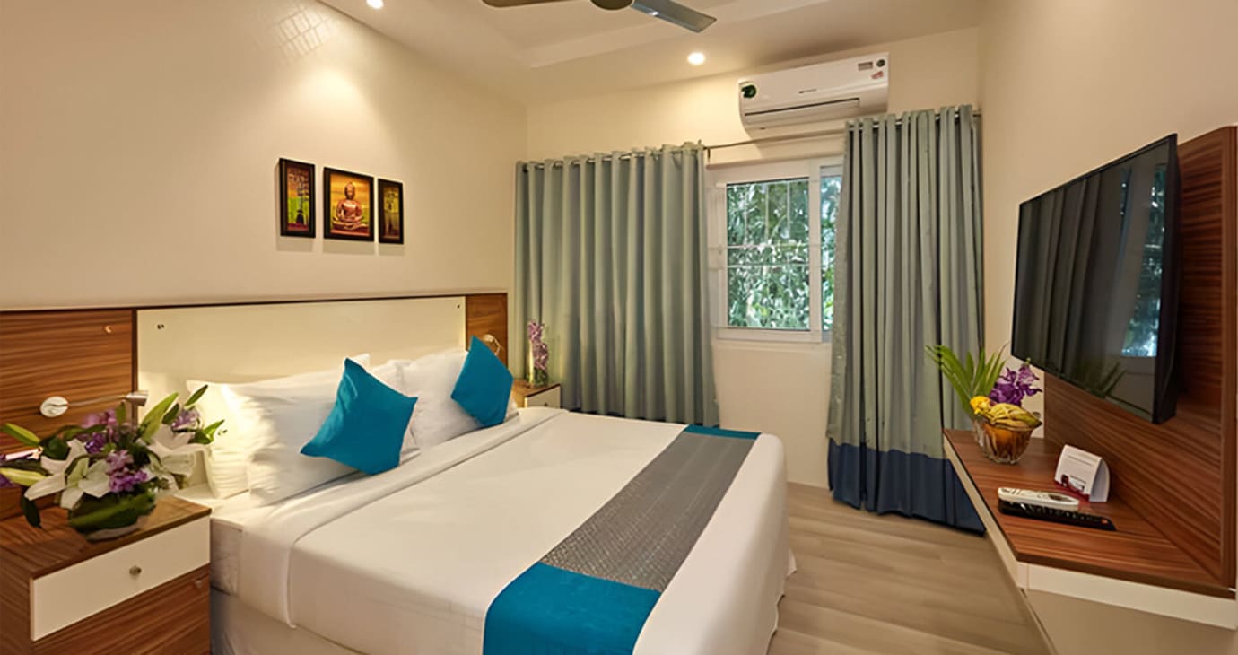 Deluxe King Room