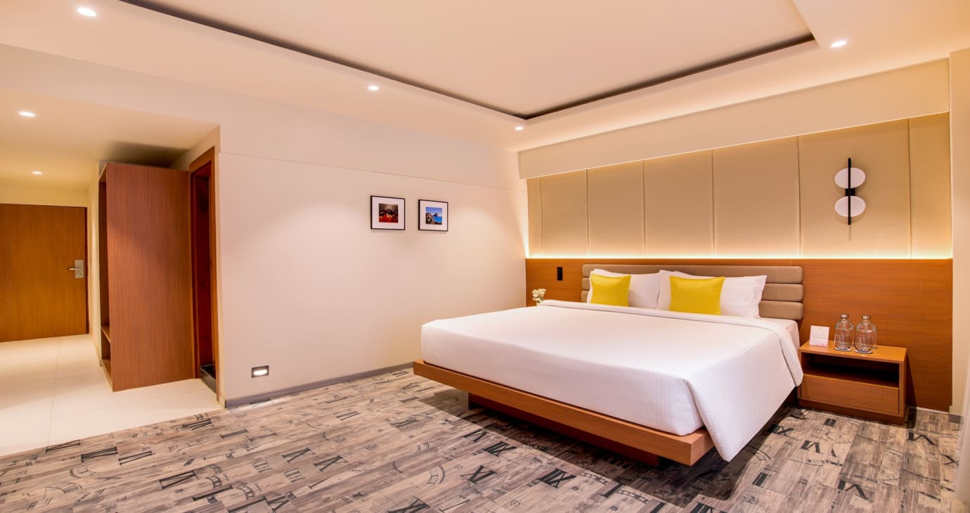Deluxe King Room