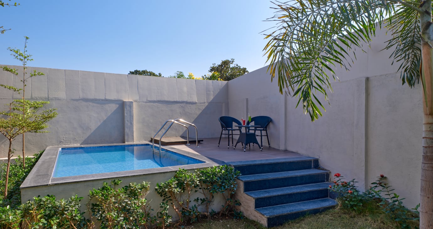 Premium Cottage with Plunge Pool