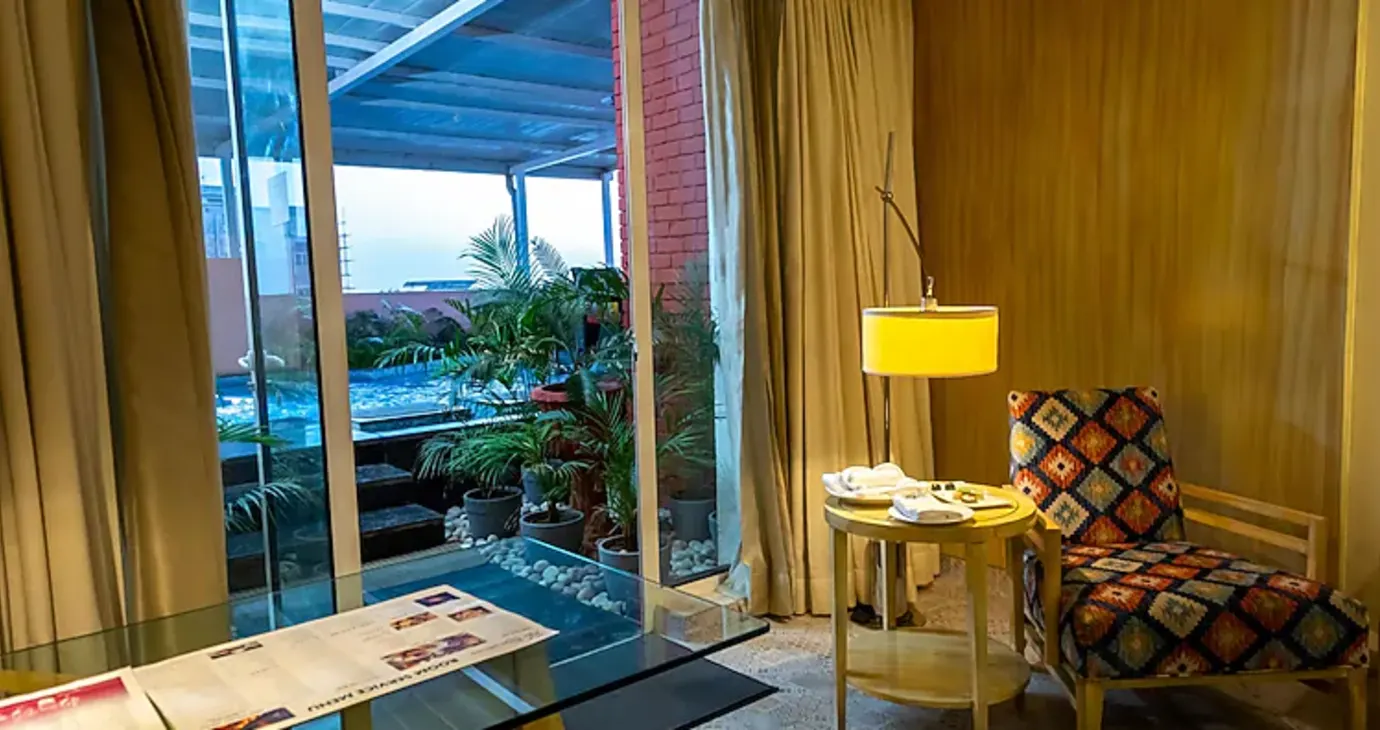 Premium Plunge Pool King Room