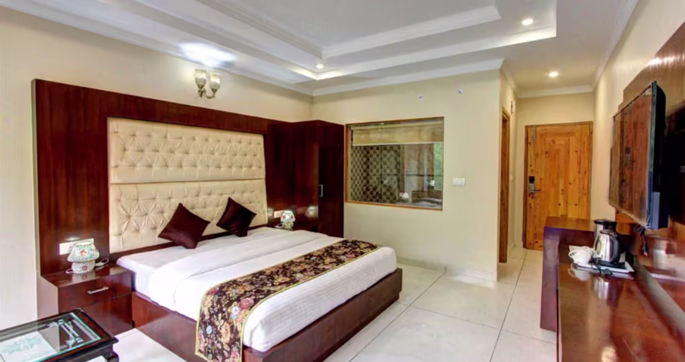 Premium Room with Balcony and River View