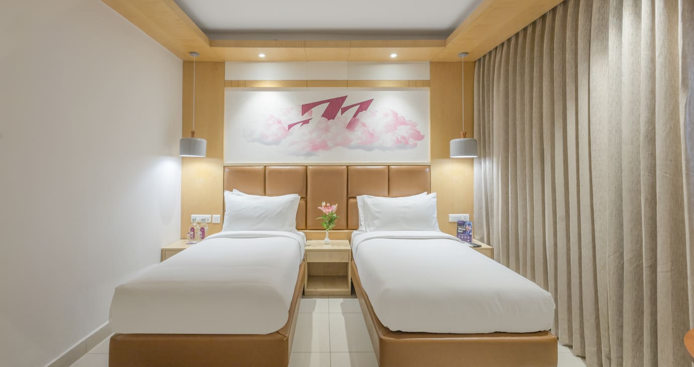 Executive Twin Bed Room