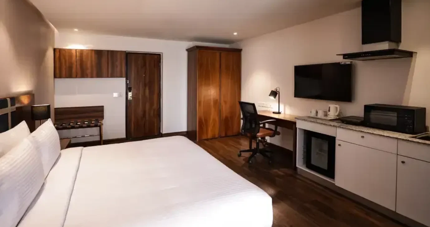 Executive Kitchenette room with Balcony
