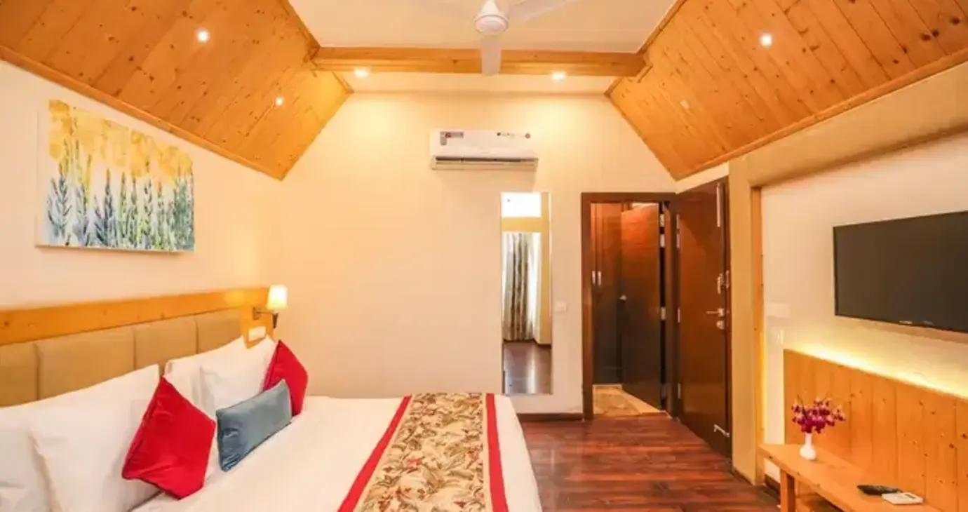 2 Bed Room Executive Suite with Private Balcony, Pool Side Valley View