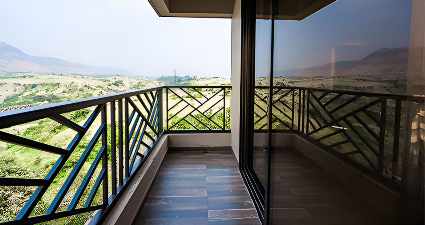 Deluxe Room with Balcony