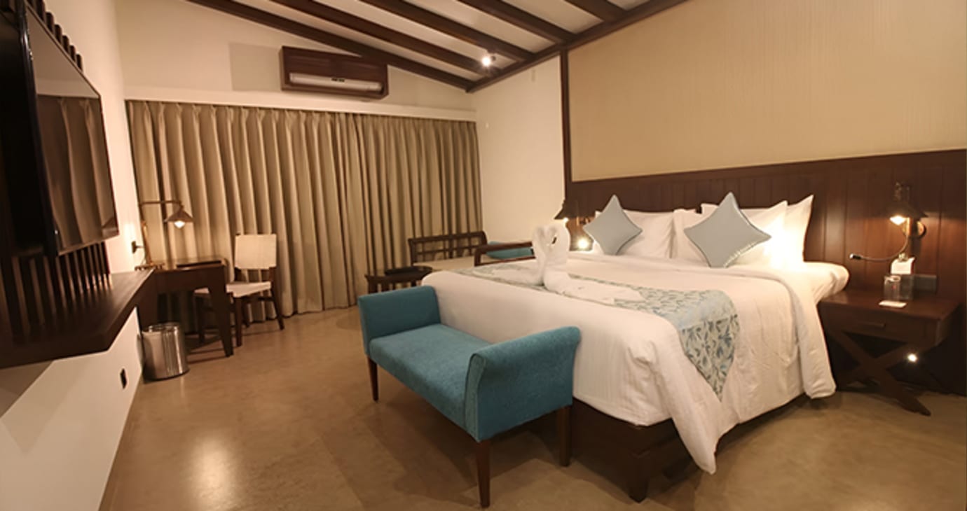 Courtyard Room