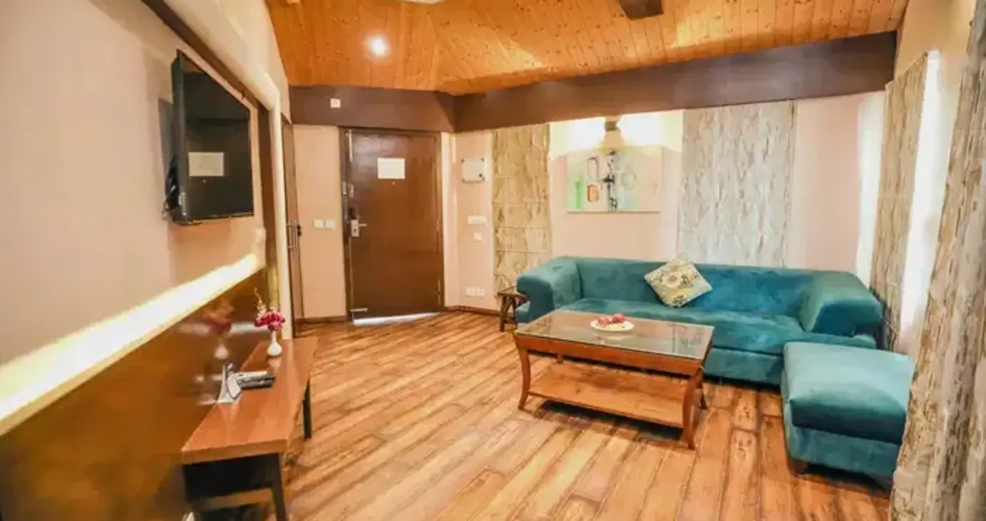 Deluxe Suite With Balcony