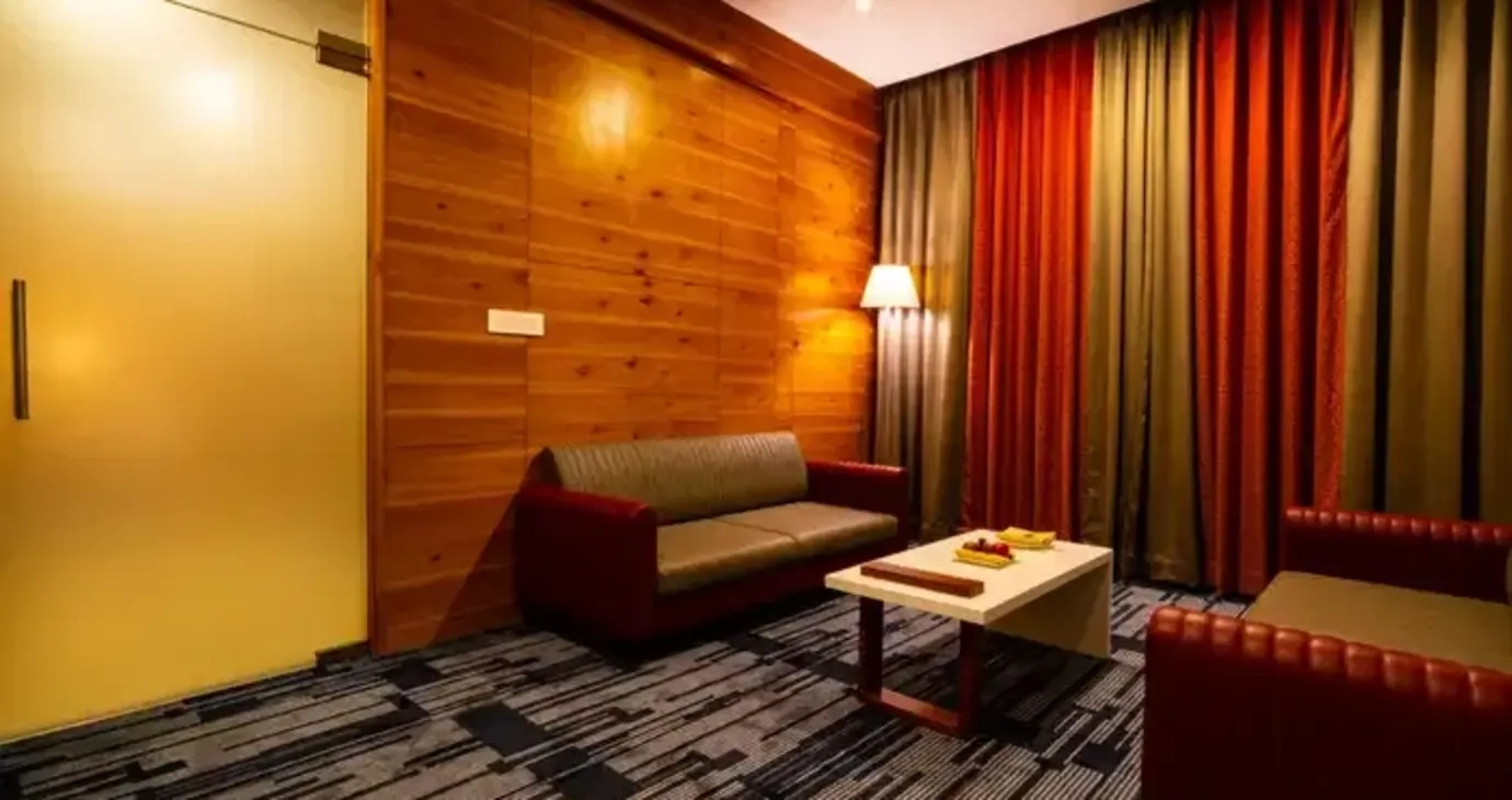 Deluxe Suite