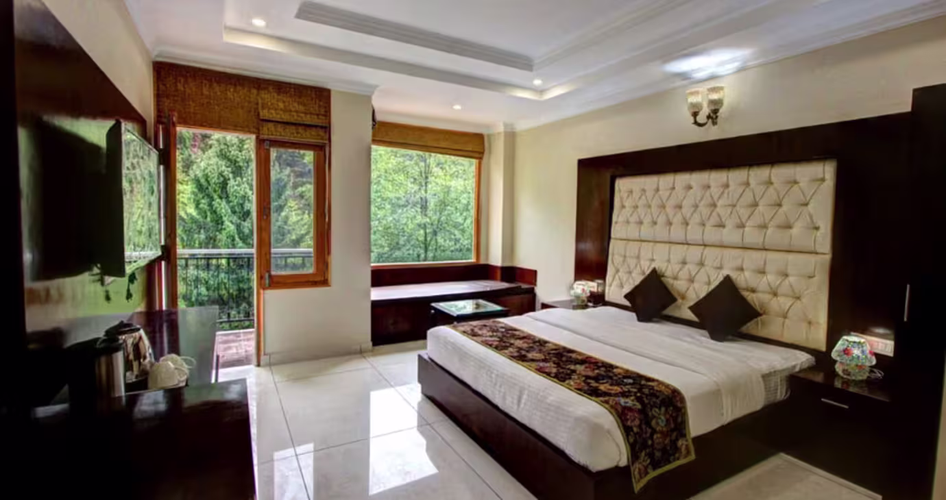 Premium Room with Balcony and River View