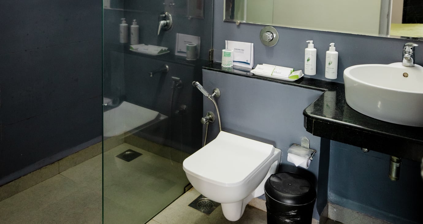 Superior Pool View