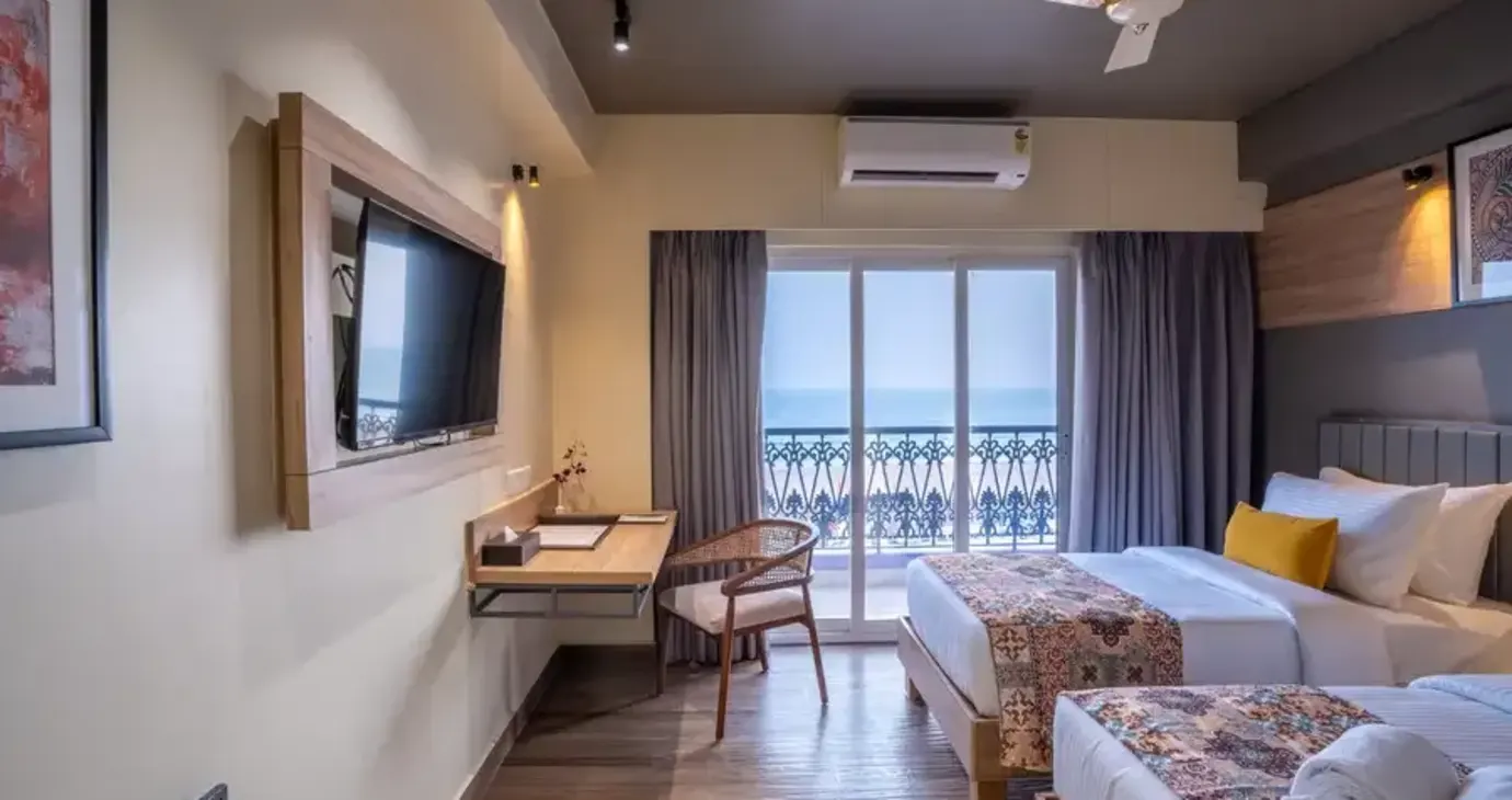 Executive Twin with Balcony Sea Facing