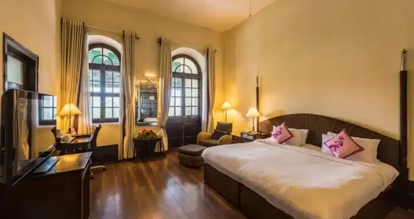 Heritage King Garden View Room with Balcony