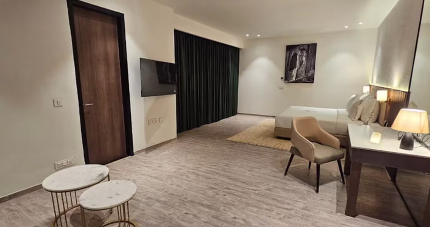 Rhodo Suites Room With Balcony
