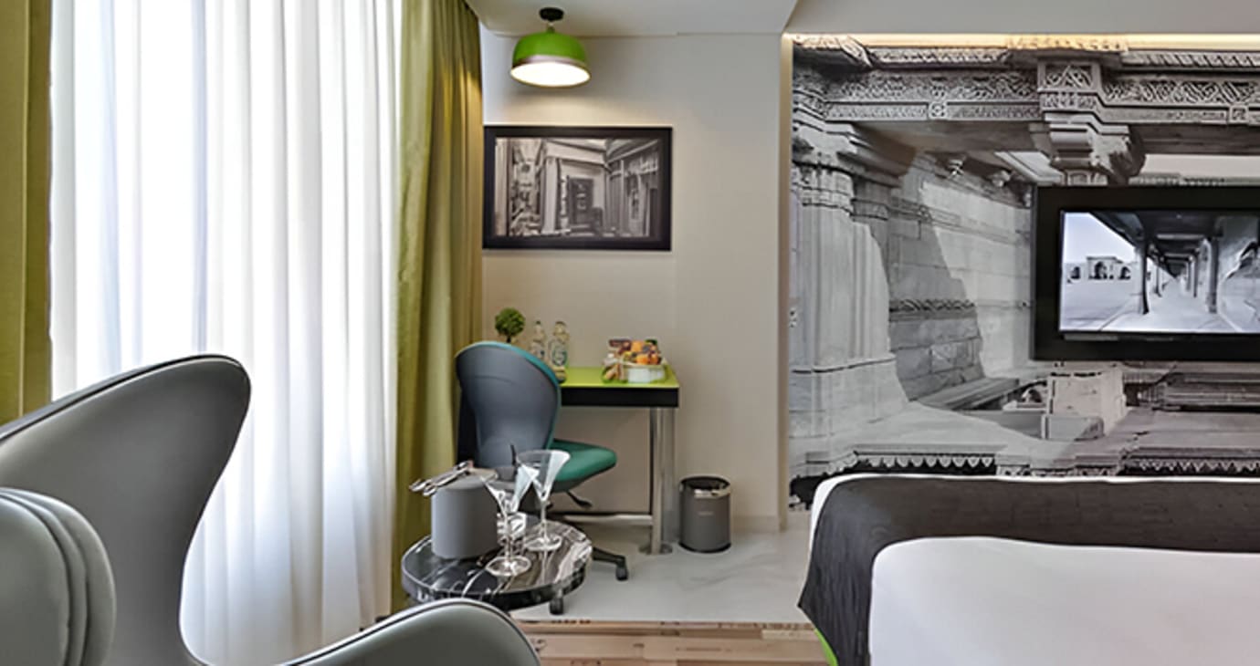 Premier Room