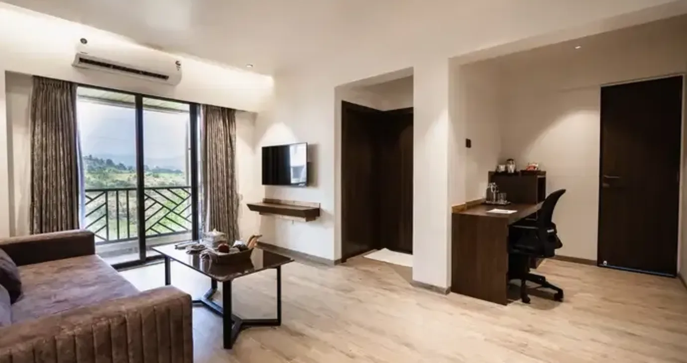 Suite with Balcony
