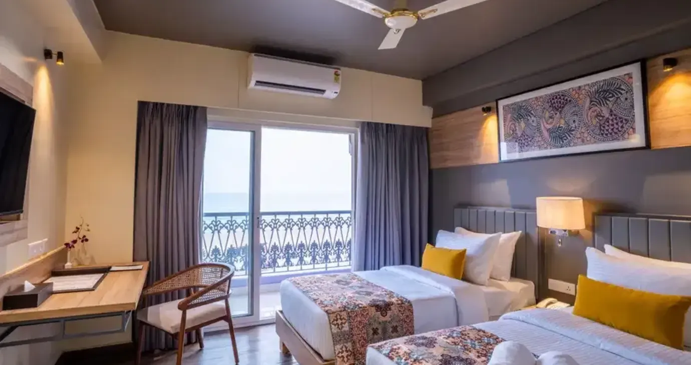 Executive Twin with Balcony Sea Facing