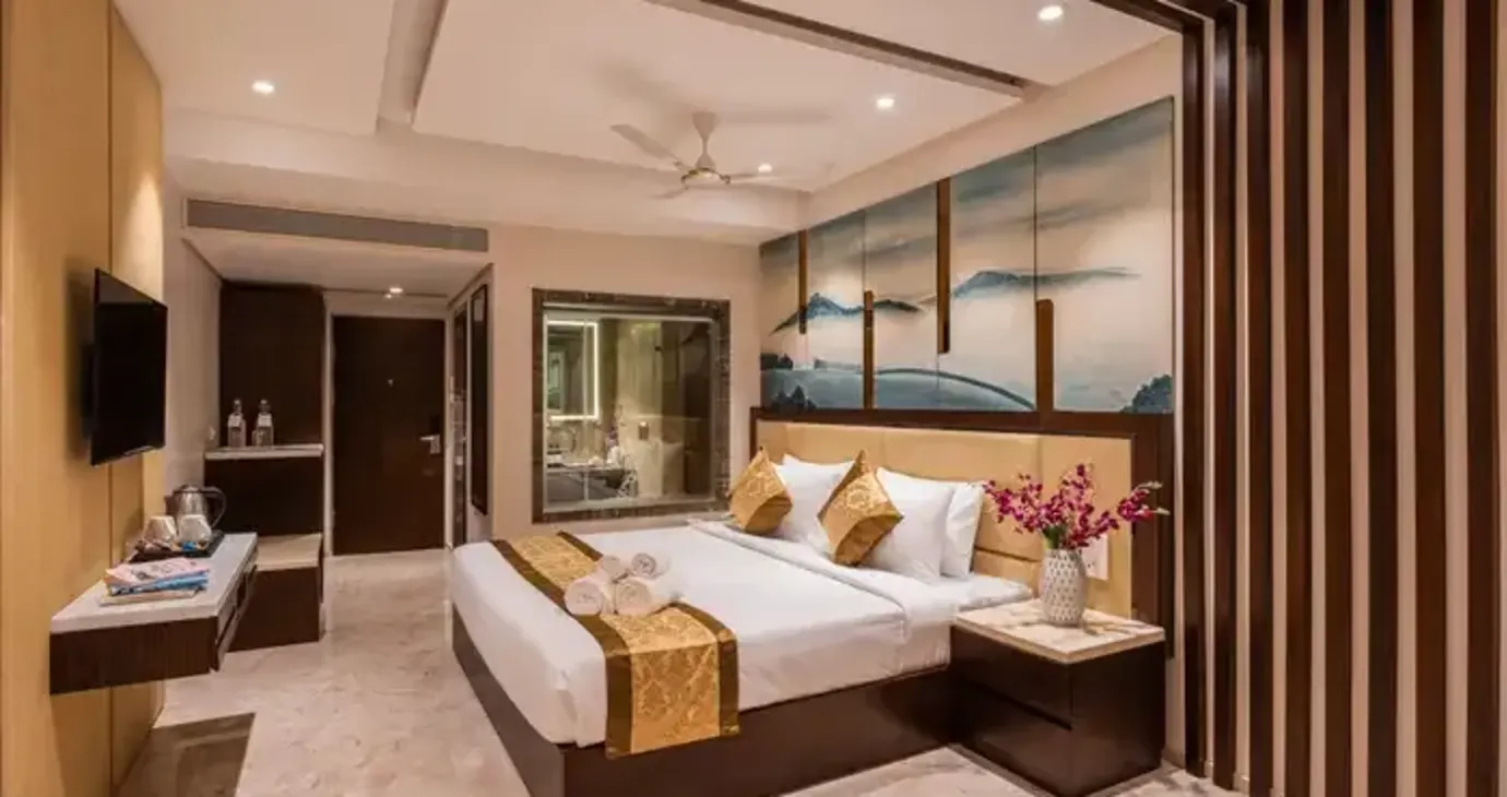 Deluxe Room with Balcony