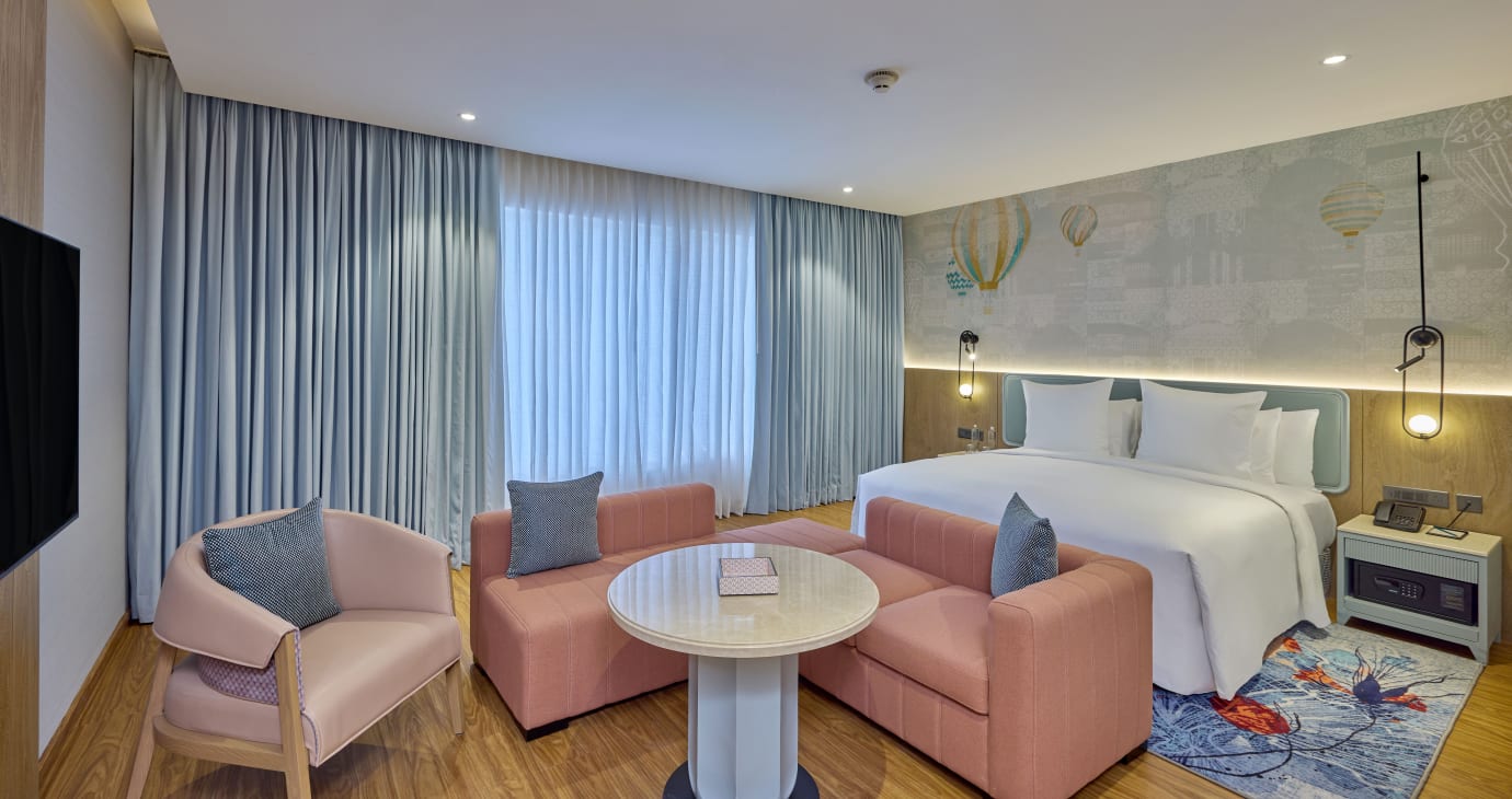Lifestyle Hotel Near Mumbai Airport T2 | Rooftop Pool & Runway Views