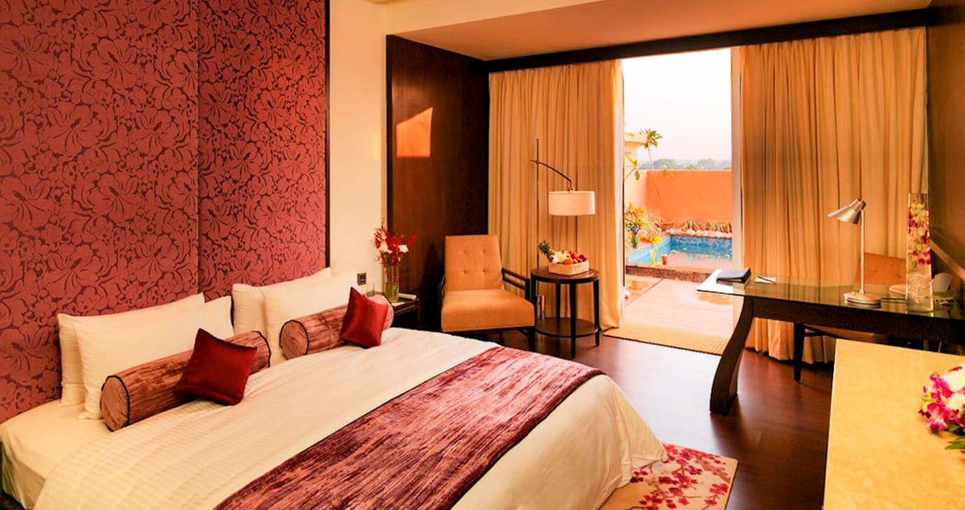 Premium Plunge Pool King Room