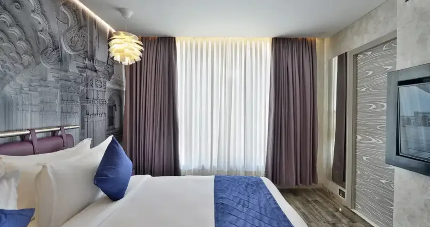 One Bedroom Apartment